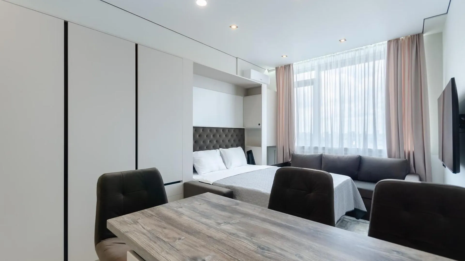 Petrovdom Apartments 24-280В In Rc Manhattan, Beresteiskyi 11 基輔 乌克兰