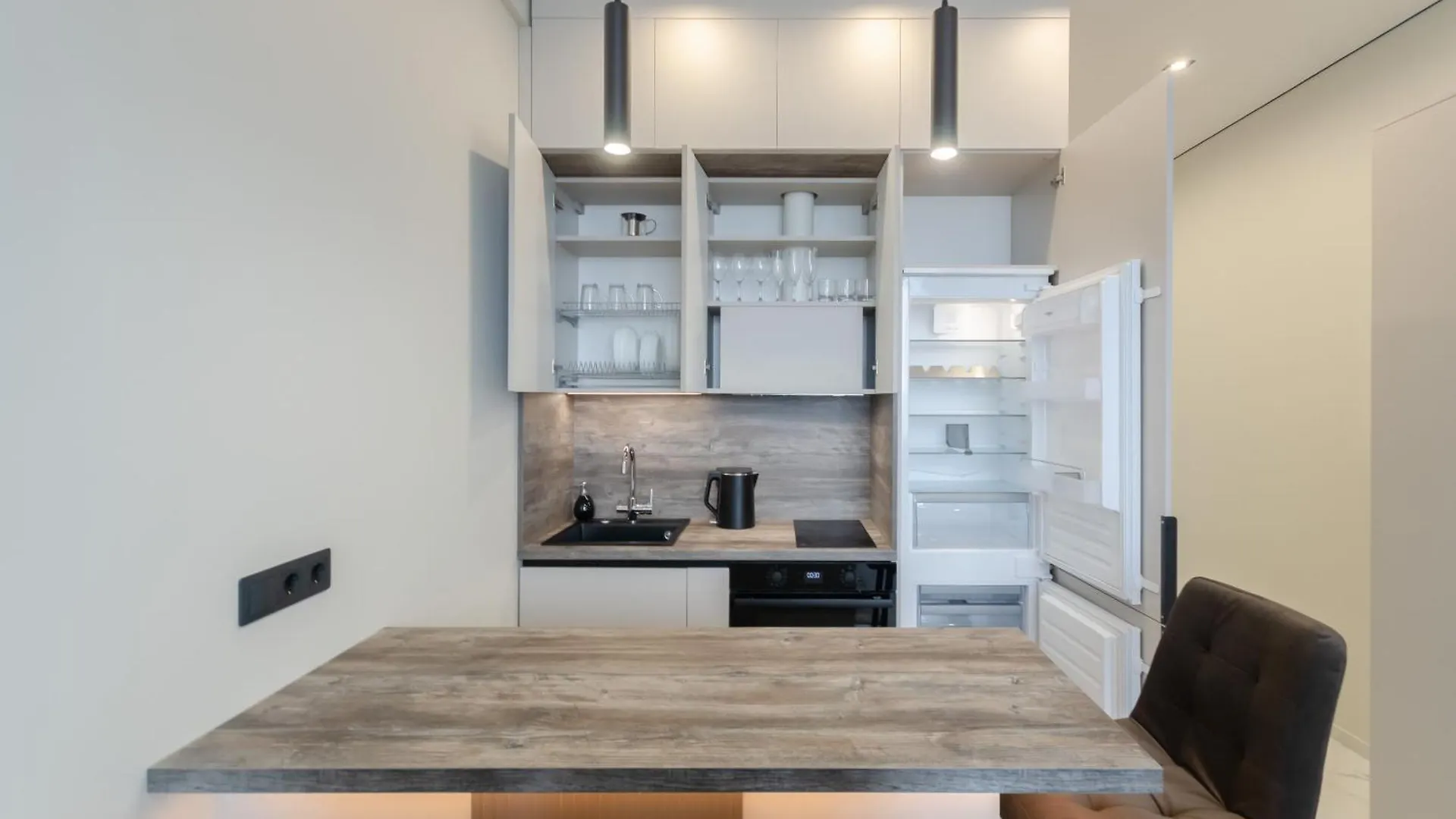 Petrovdom Apartments 24-280В In Rc Manhattan, Beresteiskyi 11 基輔